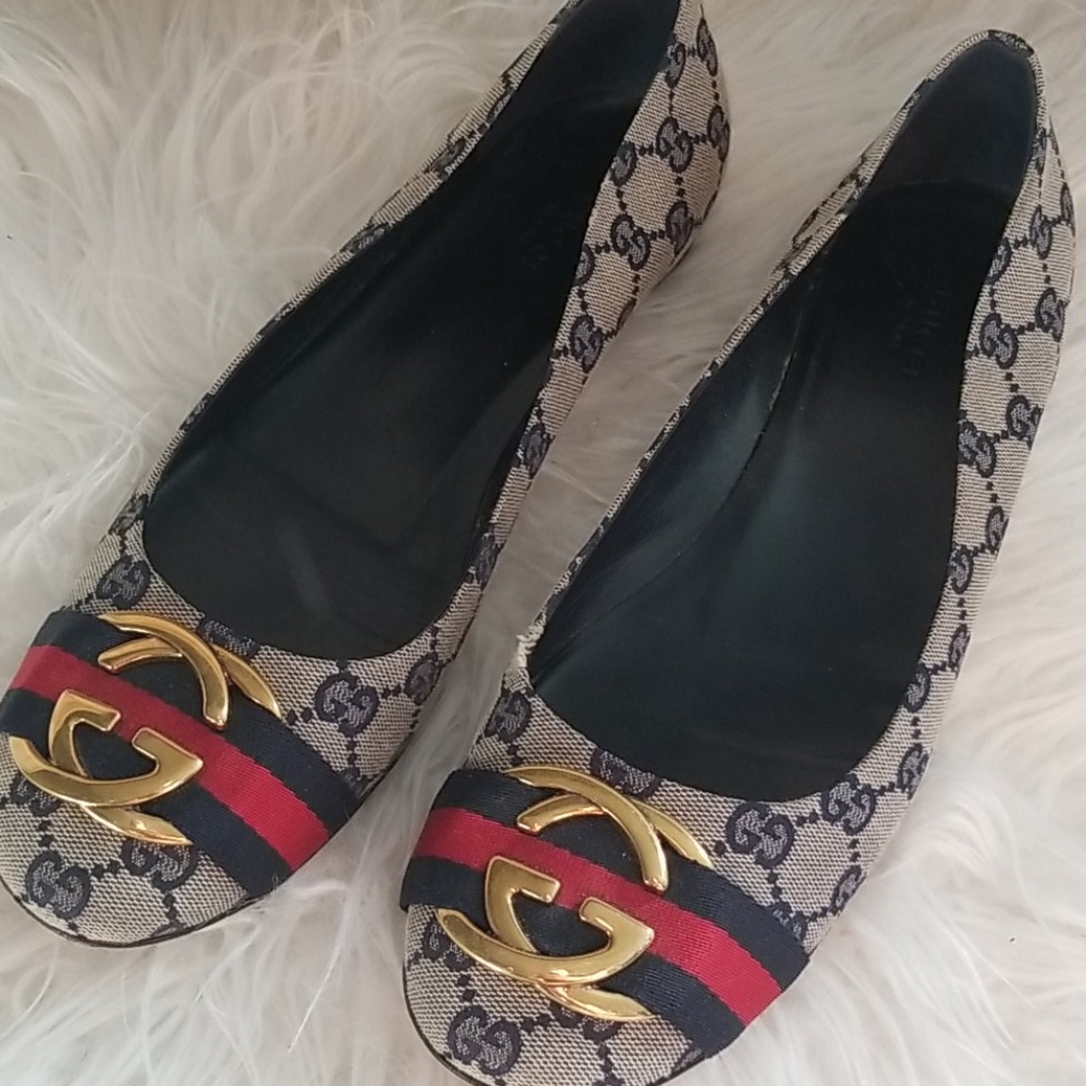 Gucci flat shoes